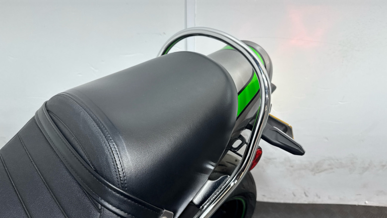 Kawasaki Z R900EKF (19MY)